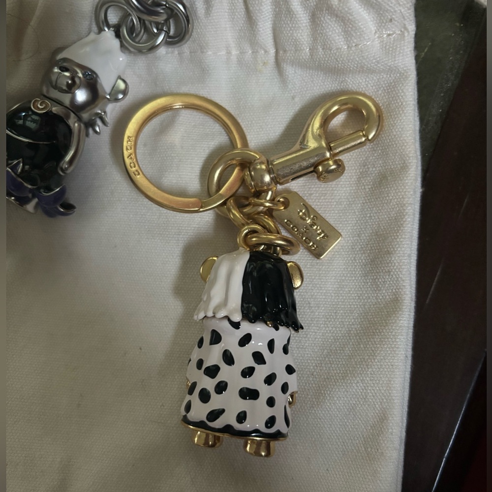 Coach Gold and Black Dalmatian Key Holder - Picture 4 of 5